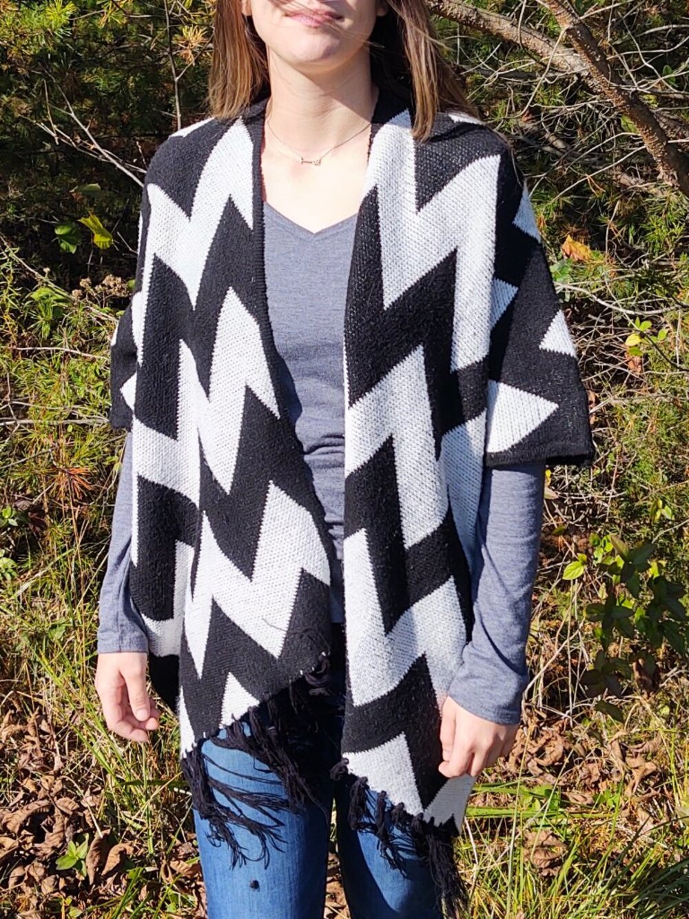 David & Young B&W Chevron Shrug Wrap OSFM